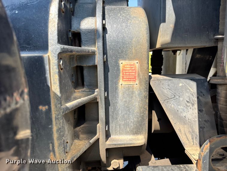 image for item YA1086 2020 Freightliner 114SD vacuum truck