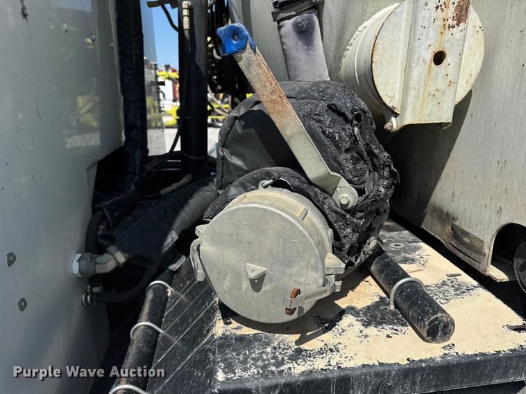 image for item YA1086 2020 Freightliner 114SD vacuum truck