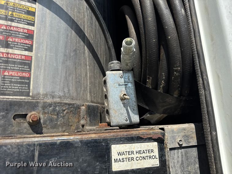 image for item YA1086 2020 Freightliner 114SD vacuum truck