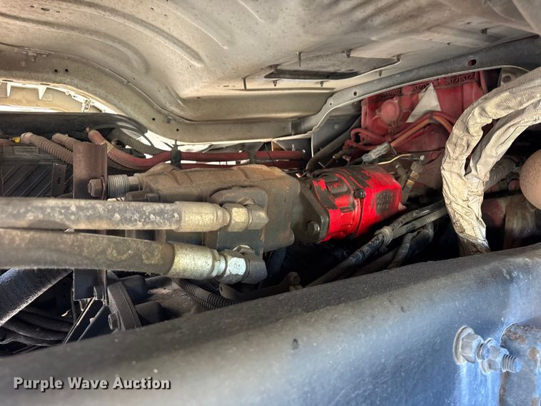 image for item YA1086 2020 Freightliner 114SD vacuum truck