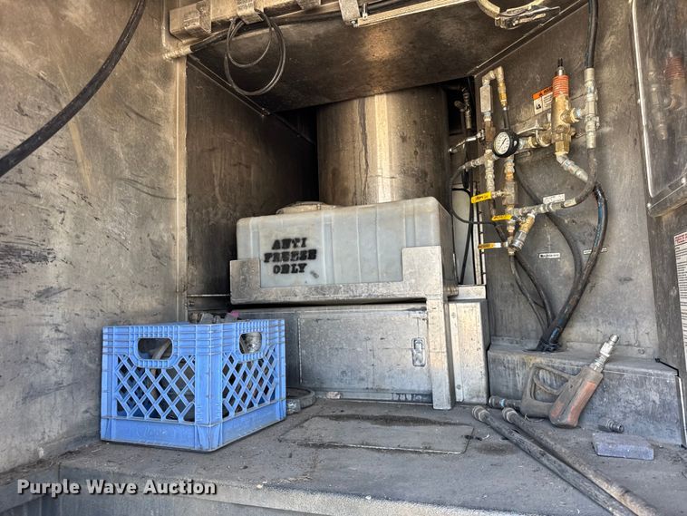 image for item YA1086 2020 Freightliner 114SD vacuum truck