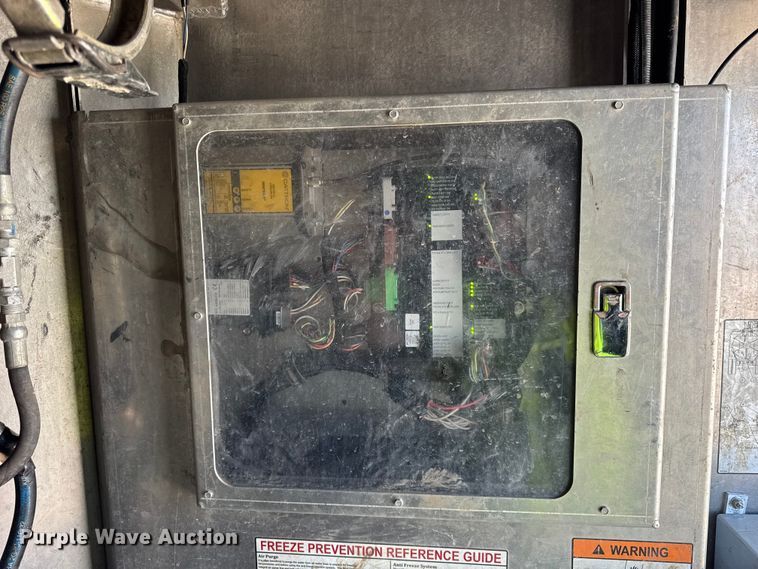 image for item YA1086 2020 Freightliner 114SD vacuum truck