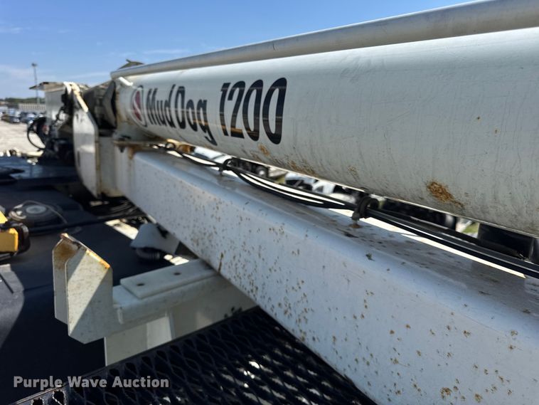 image for item YA1086 2020 Freightliner 114SD vacuum truck