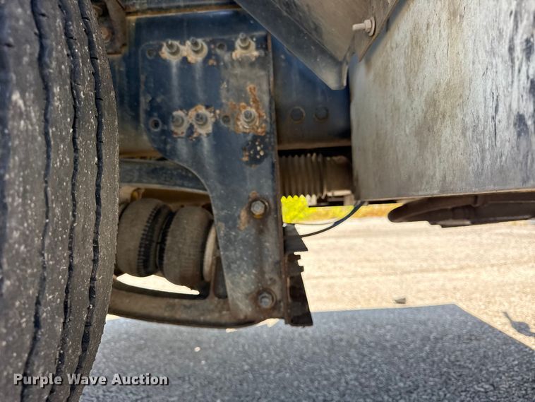 image for item YA1086 2020 Freightliner 114SD vacuum truck