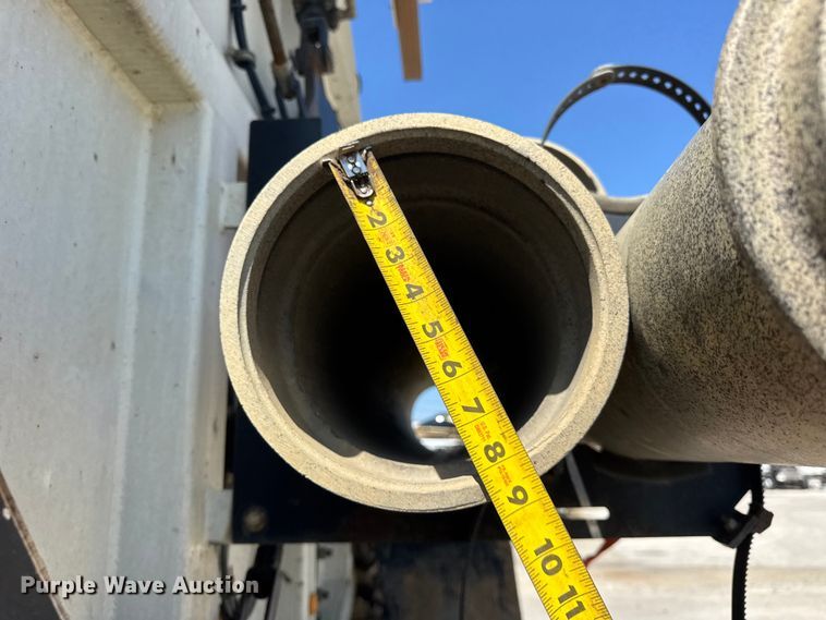 image for item YA1086 2020 Freightliner 114SD vacuum truck