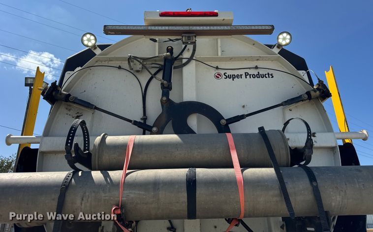 image for item YA1086 2020 Freightliner 114SD vacuum truck