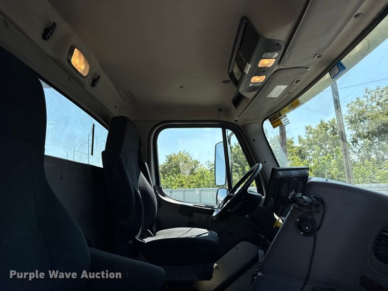 image for item YA1086 2020 Freightliner 114SD vacuum truck