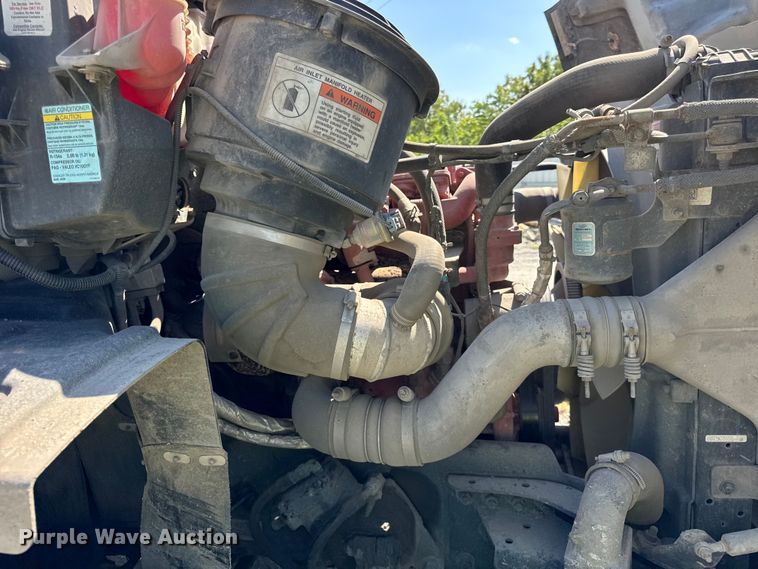 image for item YA1086 2020 Freightliner 114SD vacuum truck