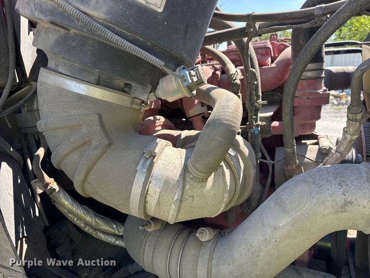 image for item YA1086 2020 Freightliner 114SD vacuum truck