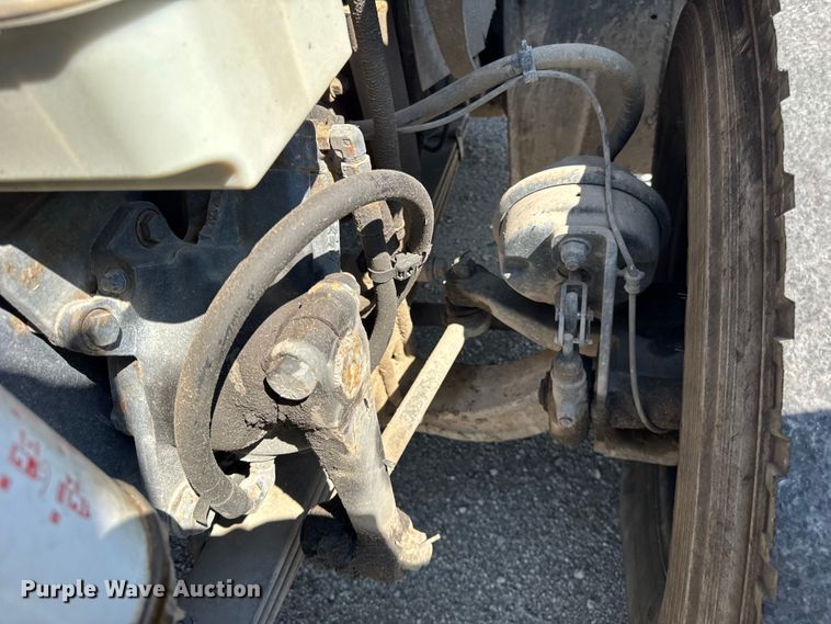 image for item YA1086 2020 Freightliner 114SD vacuum truck