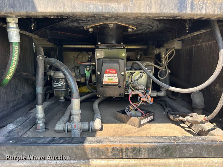 image for item YA1086 2020 Freightliner 114SD vacuum truck