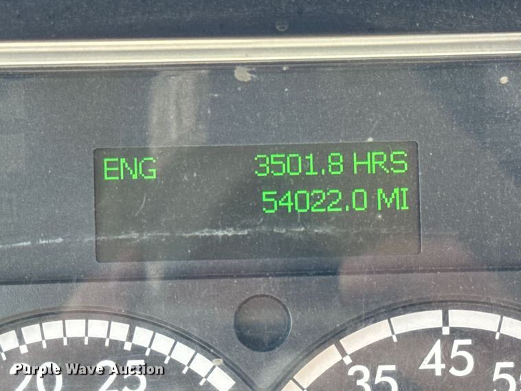 image for item YA1086 2020 Freightliner 114SD vacuum truck