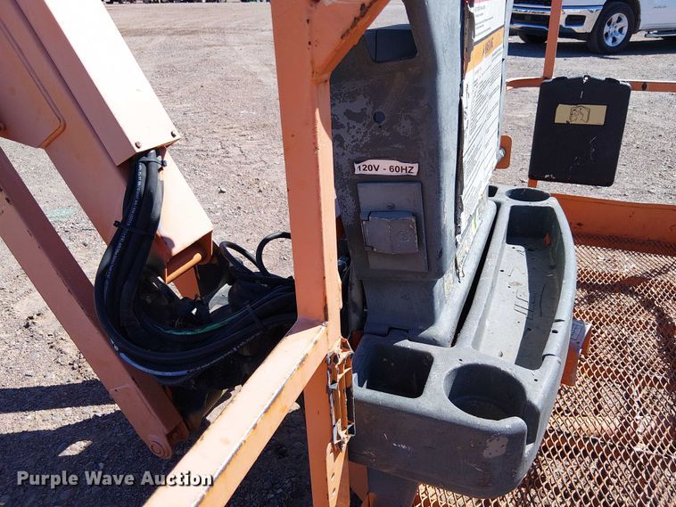 image for item YA1133 2008 JLG 860SJ boom lift