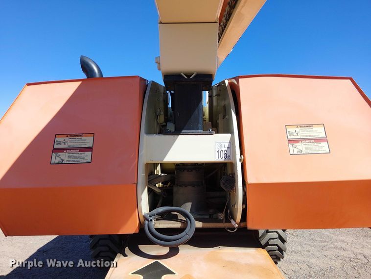 image for item YA1133 2008 JLG 860SJ boom lift