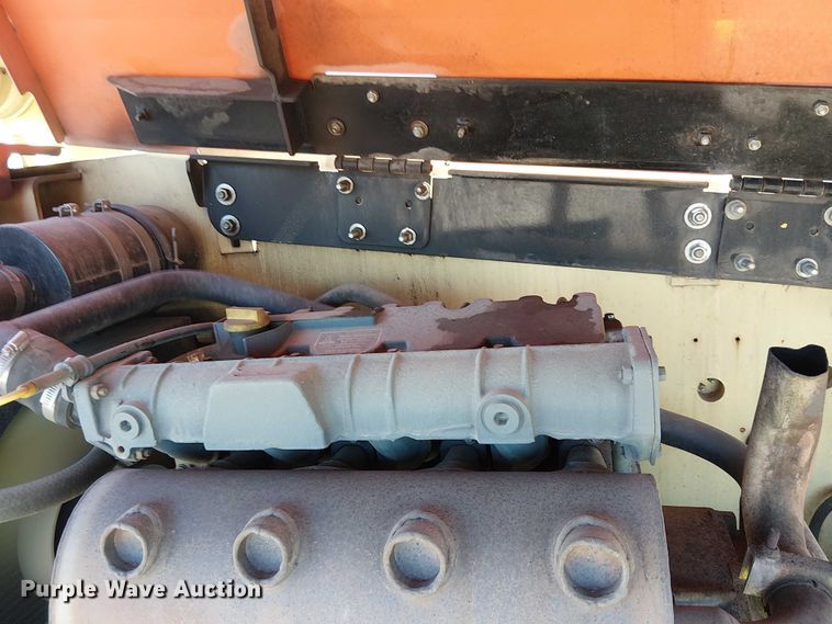 image for item YA1133 2008 JLG 860SJ boom lift