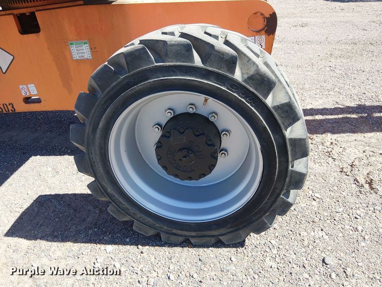 image for item YA1133 2008 JLG 860SJ boom lift