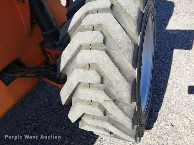 image for item YA1133 2008 JLG 860SJ boom lift