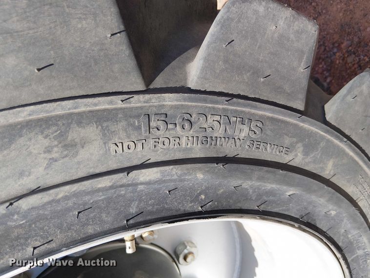 image for item YA1133 2008 JLG 860SJ boom lift