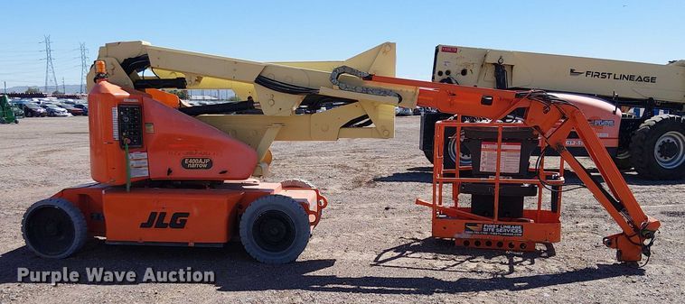 image for item YA1134 2007 JLG E400AJPN boom lift