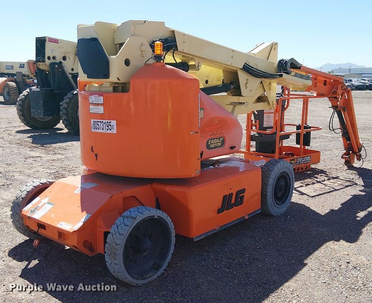 image for item YA1134 2007 JLG E400AJPN boom lift