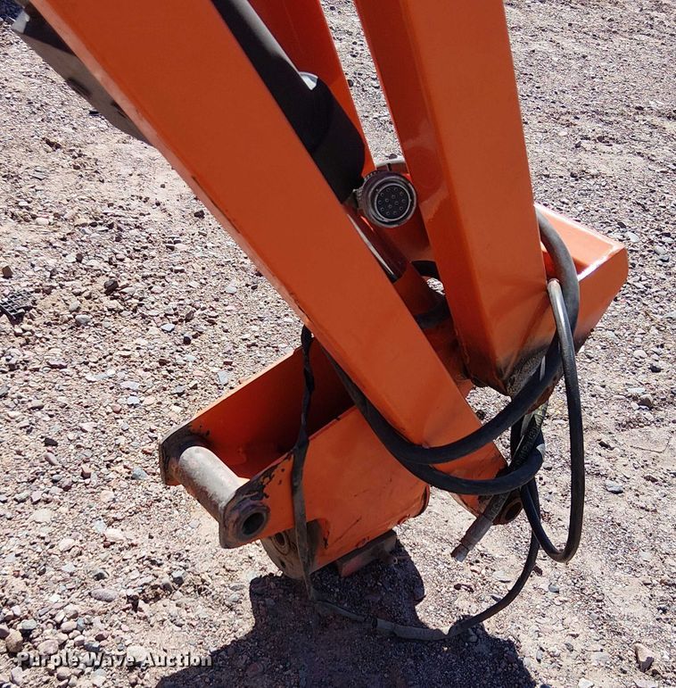 image for item YA1134 2007 JLG E400AJPN boom lift