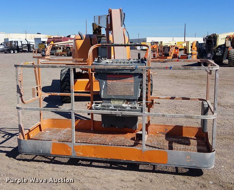 image for item YA1135 2011 JLG 600AJ boom lift