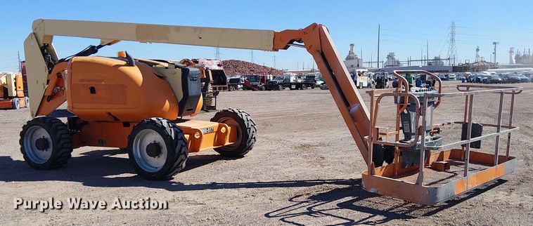 image for item YA1135 2011 JLG 600AJ boom lift