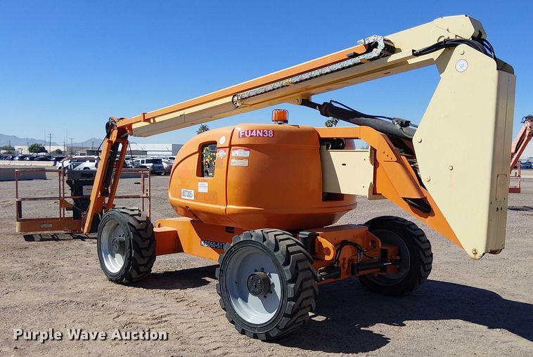 image for item YA1135 2011 JLG 600AJ boom lift