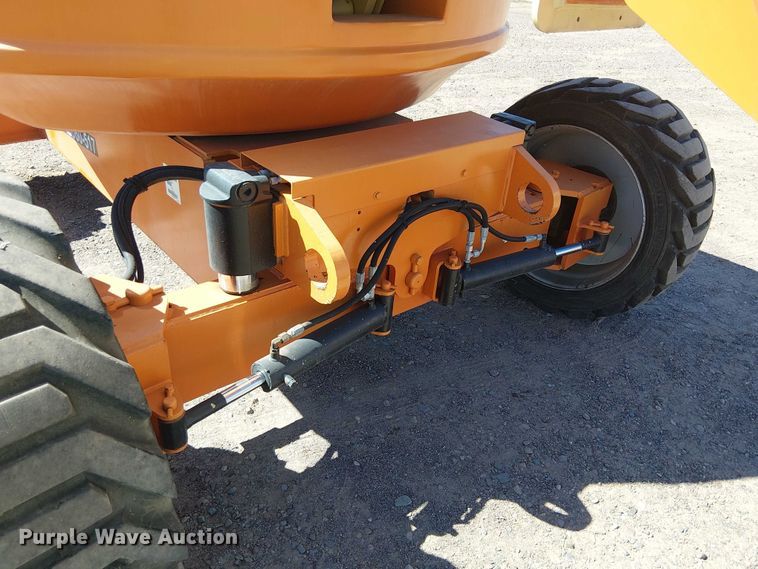 image for item YA1135 2011 JLG 600AJ boom lift