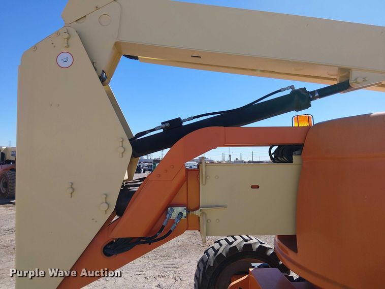 image for item YA1135 2011 JLG 600AJ boom lift