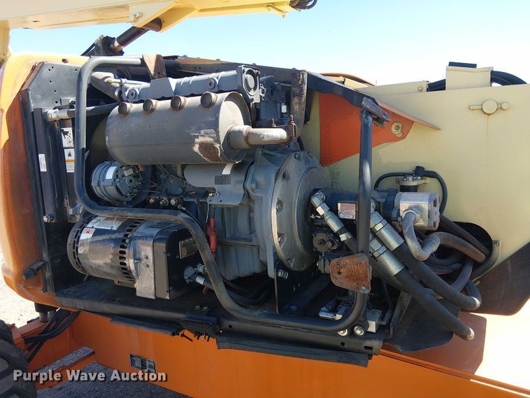 image for item YA1135 2011 JLG 600AJ boom lift