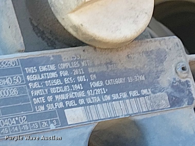 image for item YA1135 2011 JLG 600AJ boom lift