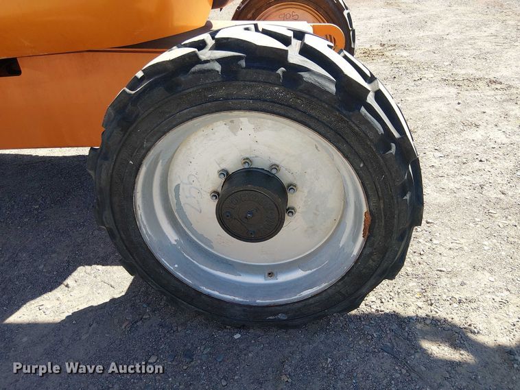 image for item YA1135 2011 JLG 600AJ boom lift