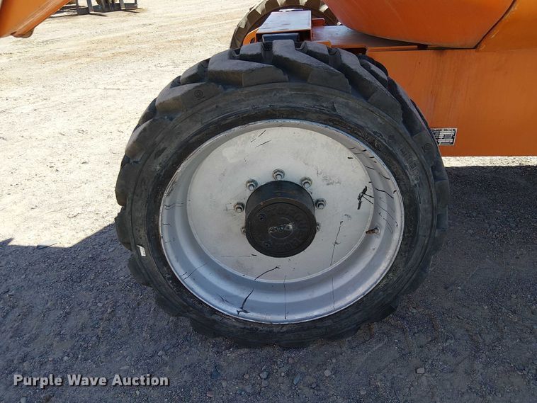 image for item YA1135 2011 JLG 600AJ boom lift