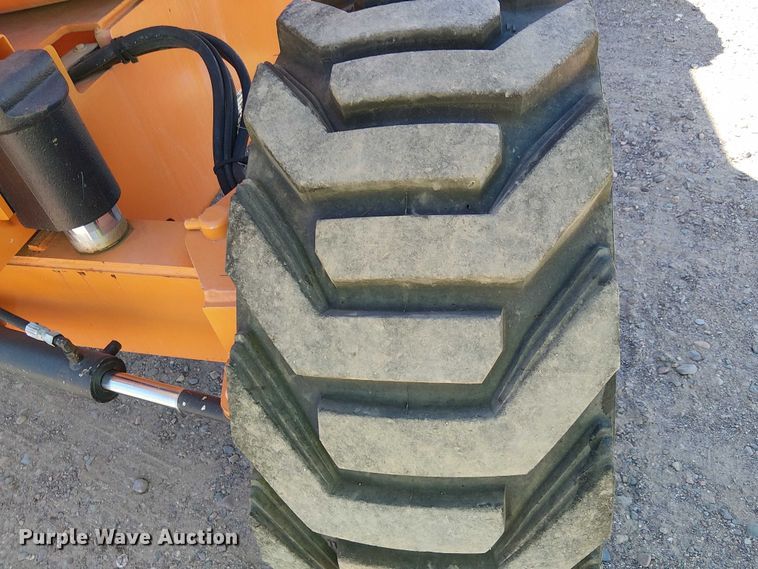 image for item YA1135 2011 JLG 600AJ boom lift