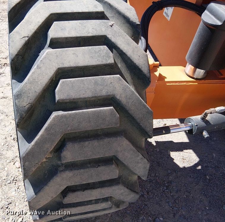 image for item YA1135 2011 JLG 600AJ boom lift