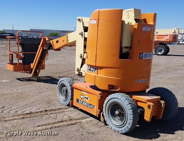 image for item YA1136 2011 JLG E300AJP boom lift
