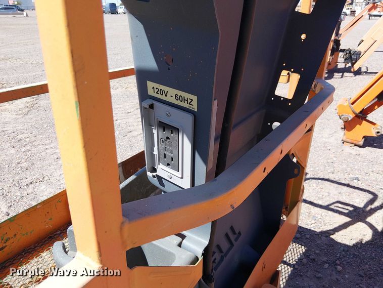 image for item YA1136 2011 JLG E300AJP boom lift