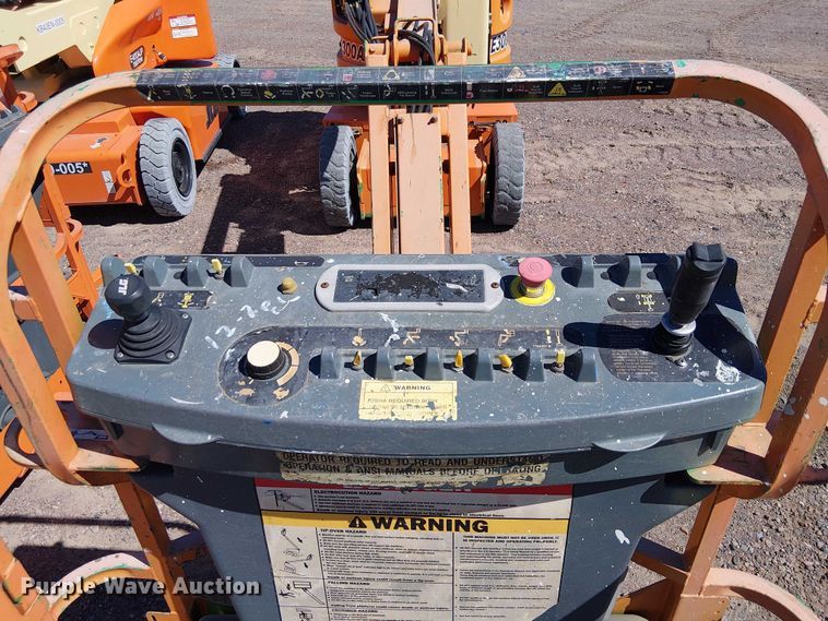 image for item YA1136 2011 JLG E300AJP boom lift