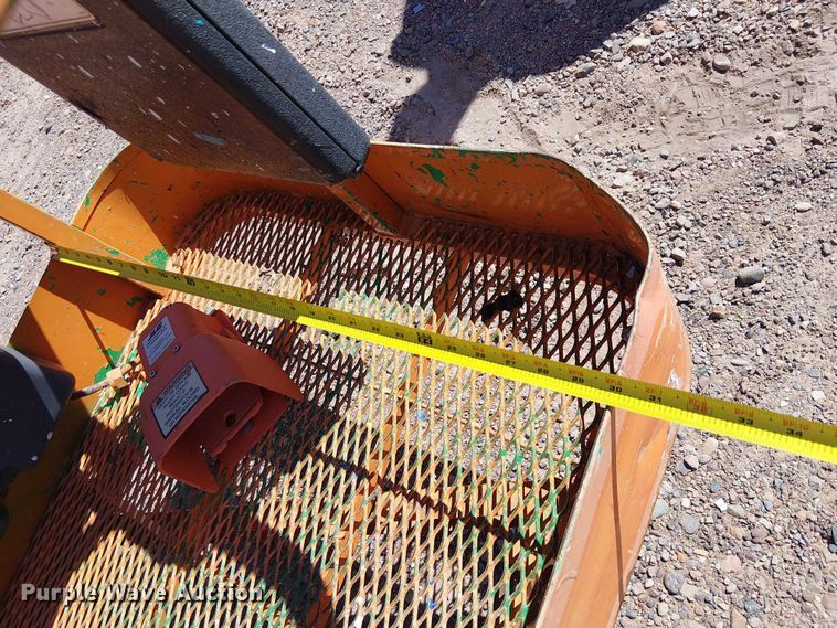 image for item YA1136 2011 JLG E300AJP boom lift