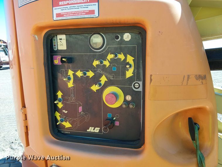 image for item YA1136 2011 JLG E300AJP boom lift