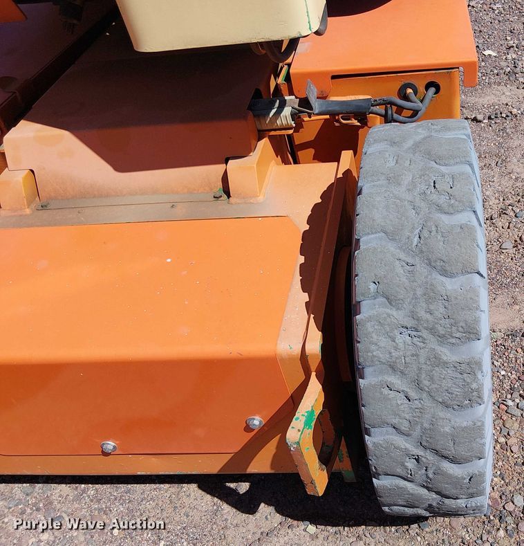 image for item YA1136 2011 JLG E300AJP boom lift