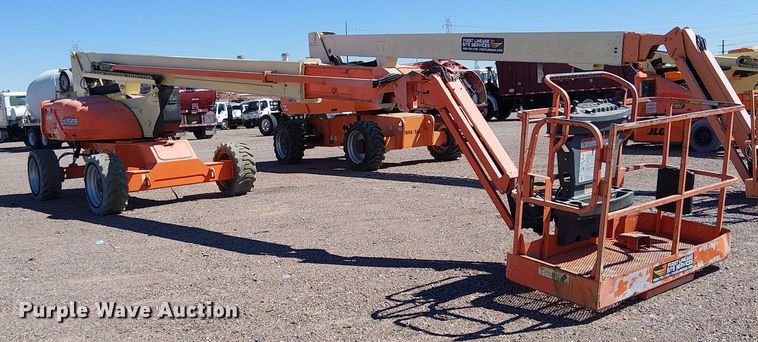 image for item YA1137 2011 JLG M600 boom lift