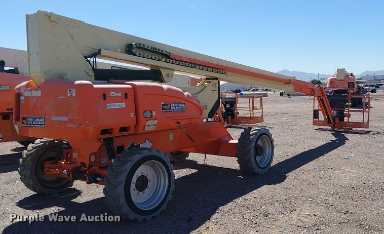 image for item YA1137 2011 JLG M600 boom lift