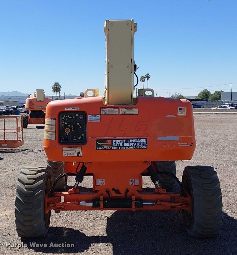 image for item YA1137 2011 JLG M600 boom lift