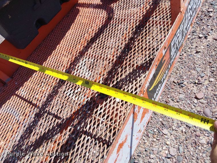 image for item YA1137 2011 JLG M600 boom lift