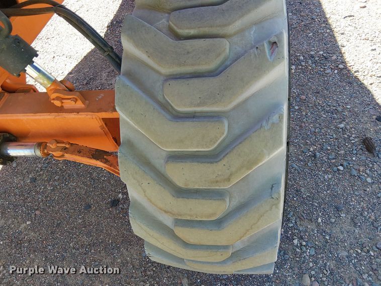 image for item YA1137 2011 JLG M600 boom lift