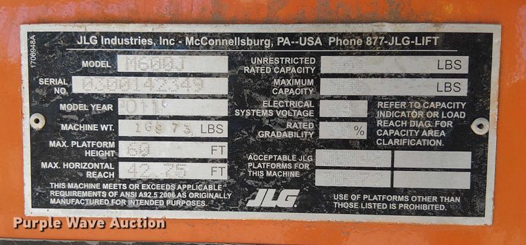 image for item YA1137 2011 JLG M600 boom lift