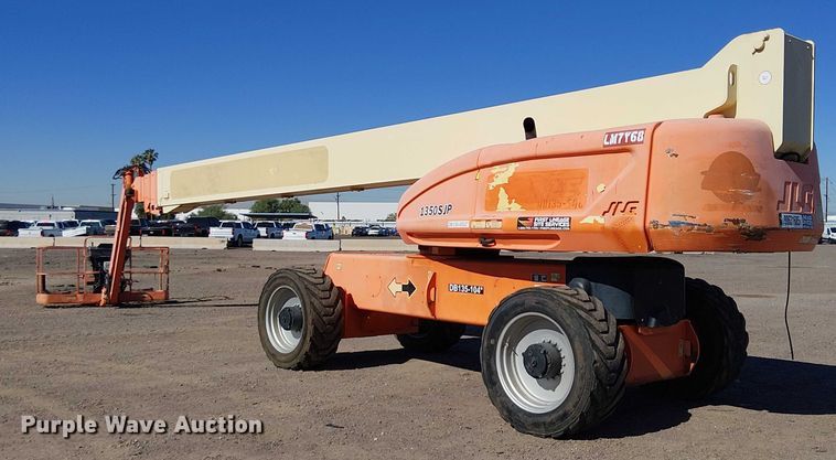 image for item YA1140 2007 JLG 1350SJP boom lift