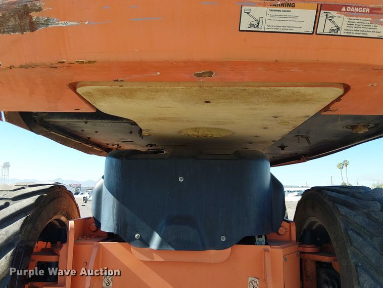 image for item YA1140 2007 JLG 1350SJP boom lift